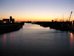 Ashland Avenue and the Chicago Sanitary Drainage & Ship Canal. by find a city to live in